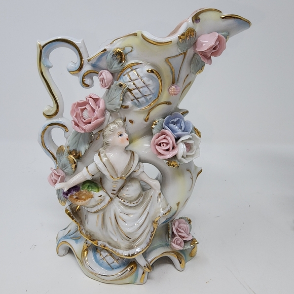 Ucago vintage spill vase Bisque  Japan Pair Courting Couple Ceramic Decor - Picture 3 of 15